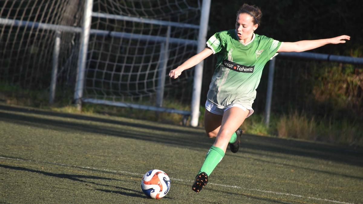 Futbol talde nagusiak, etxetik kanpo