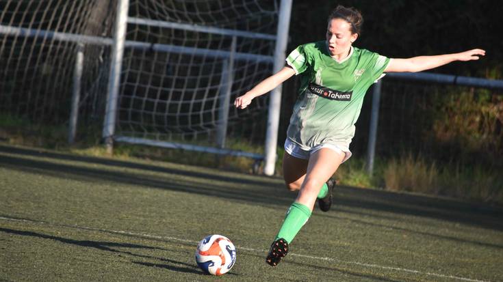 Talde nagusiak etxetik kanpo, asteburu borobilari segida emateko