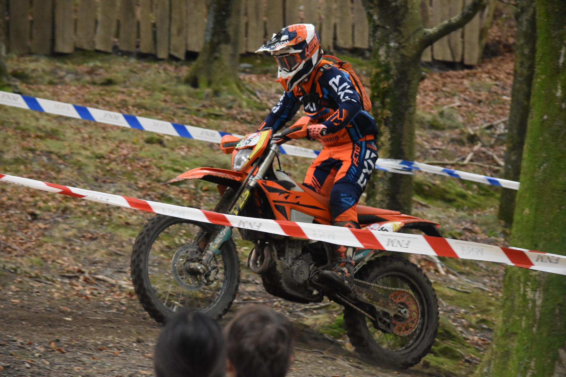 Eguraldia lagun, giro ederra izan zen Goizueta-Aranoko Cross Countryan