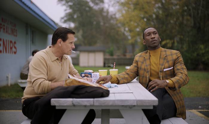 'Green Book' pelikula sarituarekin Biterira salto, Migrazineak