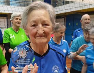 Atsedenaren aurretik, Martina Alkaini omenaldia