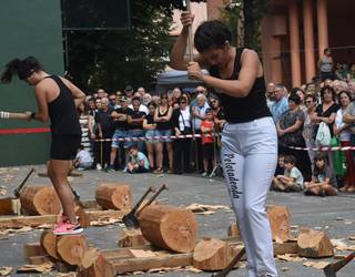 Bihar hasiko dira emakumezkoen eta gizonezko gazteen Binakako Aizkora Txapelketak