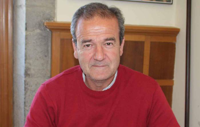 «Udalak ematen dituen datuak faltsuak dira falta den zabor erdia ez baitu datuetan sartzen»