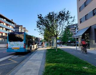 Autobus zerbitzuari buruzko adierazpena onartu du EH Bilduk, oposizioaren babesik gabe