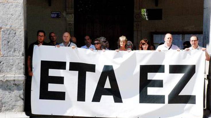 `Eta ez´lemapean azken bi atentatuak salatu zituzten