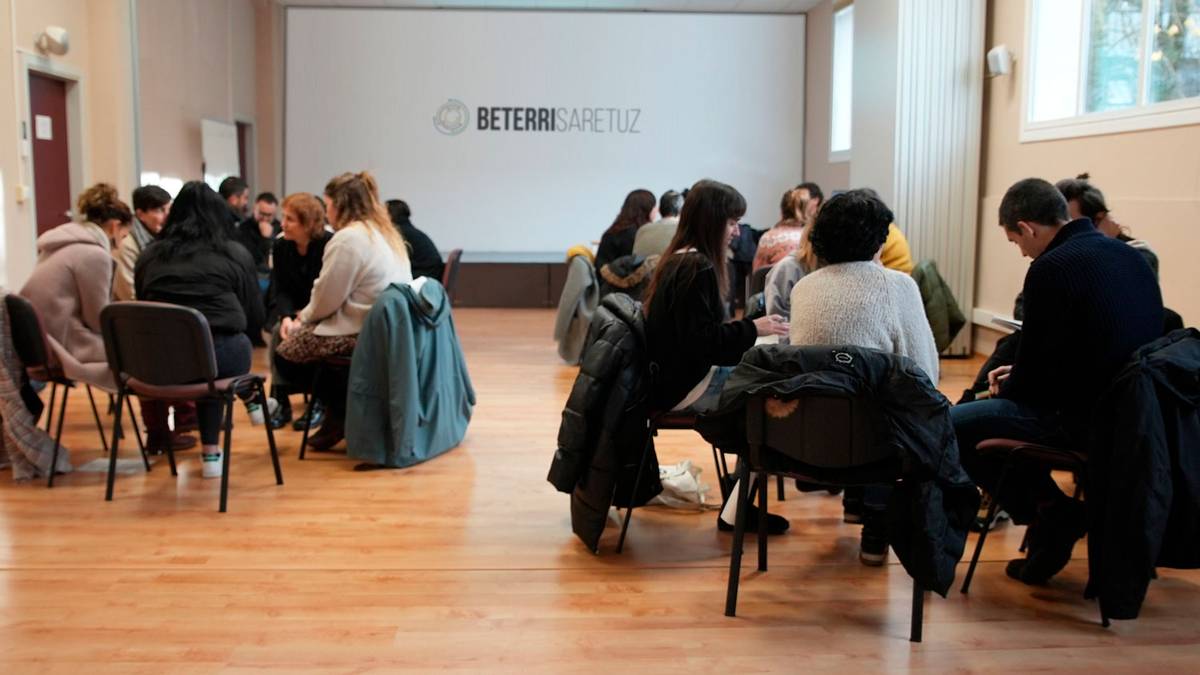 Beterri-Buruntzaren 'Parekatu' formakuntzako izenematea, zabalik