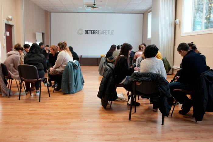 Beterri-Buruntzaren 'Parekatu' formakuntzako izenematea, zabalik