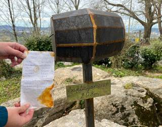 Kronika testigu, Zipotzaren 40. urteurrenean 20 lagunek Santiomendira ibilaldia egin zutela