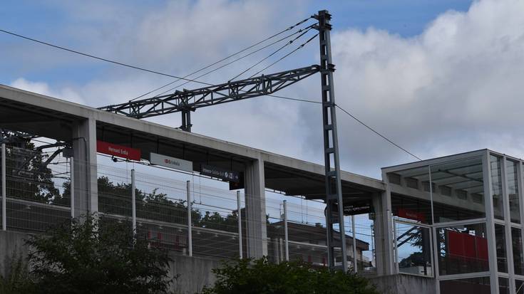 Uztailaren 25etik abuztuaren 3ra, Renferen trenik ez