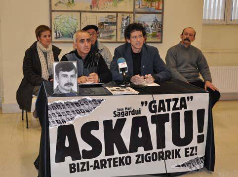 «Ez gara epaiketara joango, ez behintzat gure borondatez»