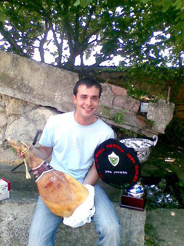 Asier Tejada onena, 25 platerak hautsita
