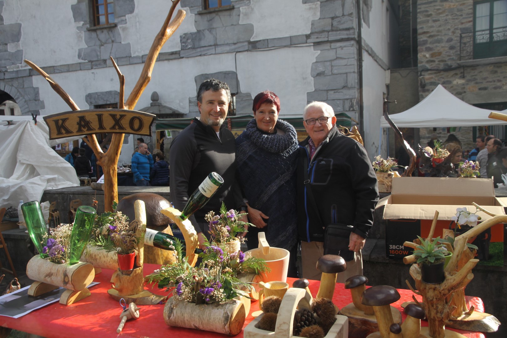 Dena prest gaurko Feria Eguna giro zin hobean ospatzeko
