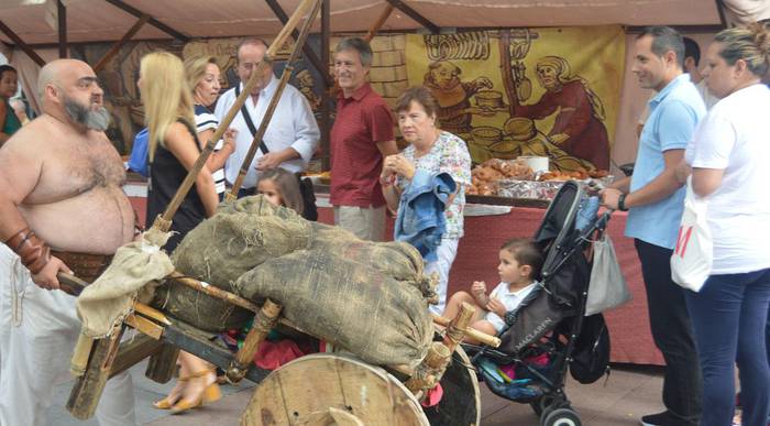 Azoka eta festa, Erdi Aroan bezala