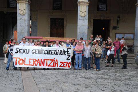 Sexu erasoen kontrako kontzentrazioa atzo
