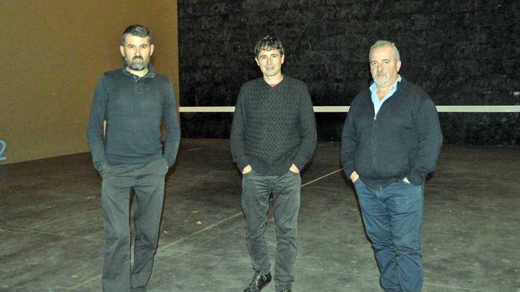 «Txirrita zen ardi beltza, baina kapaz zen artalde guztia bere inguruan biltzeko»