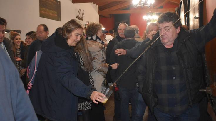 Gaur irekiko dute urteko aurreneko kupela Petritegi sagardotegian, 'gure sagardo berria' oihupean