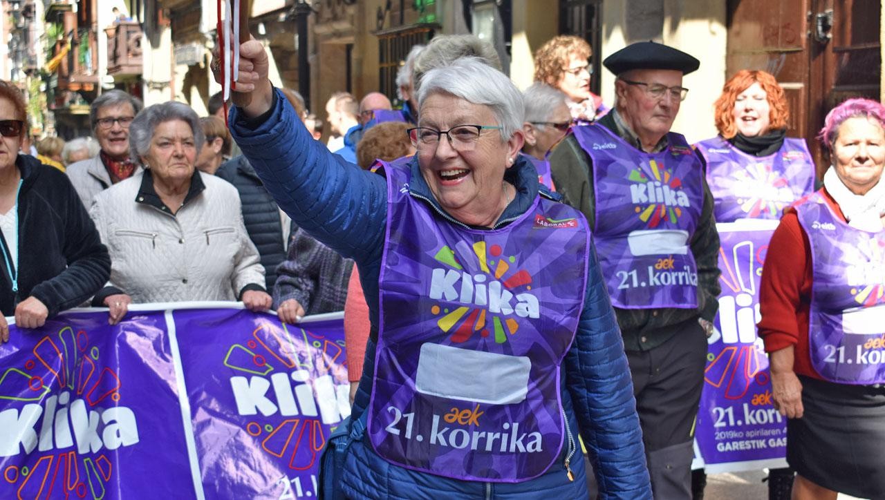 Korrikaren aurretik, 'Klika' txoko guztietan