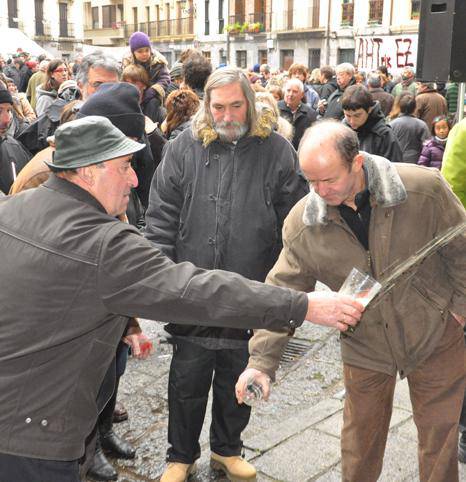 Bertsotan hasi eta txotxean bukatuko dugu urtarrila