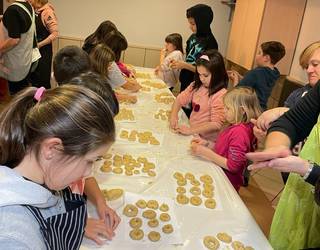 Gabonen bigarren asterako ekintza sorta zabala prestatu dute Portun
