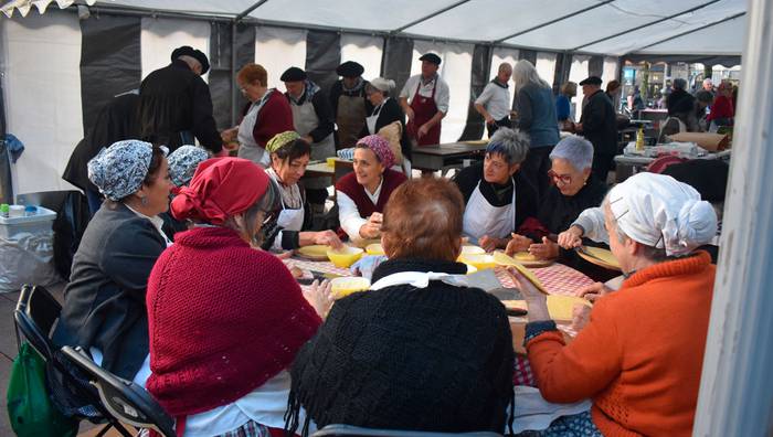 Festa giroak jarraipena izango du gaur, Portun eta Lizeagan