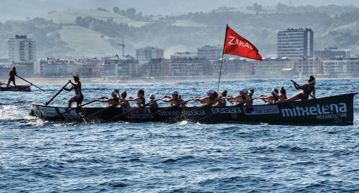 Hernaniarrak laugarren eta bosgarren, Zarautzen eta Bilbon