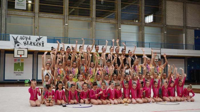 Kurtso hasierako erakustaldia, Hernani Gimnastika Kirol Klubak