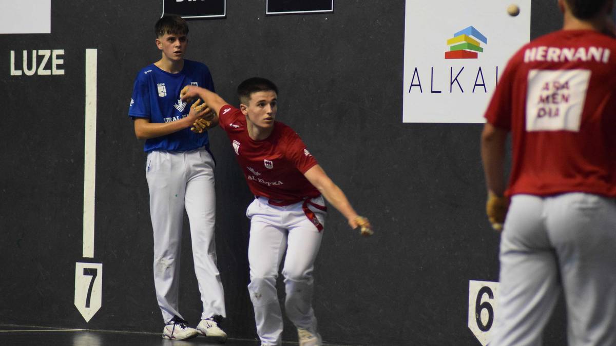Hernanik bihar jokatuko du Euskal Herriko Herriartekoaren semifinala, Zumarragan