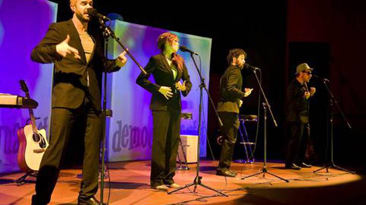 Demode Quartet, 
a ze festa, Biterin!