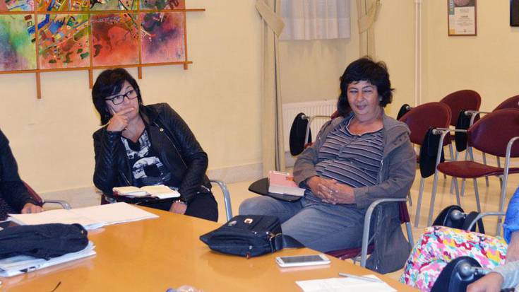 «Informazioa eman eta herritarren kezken berri izan genuen»