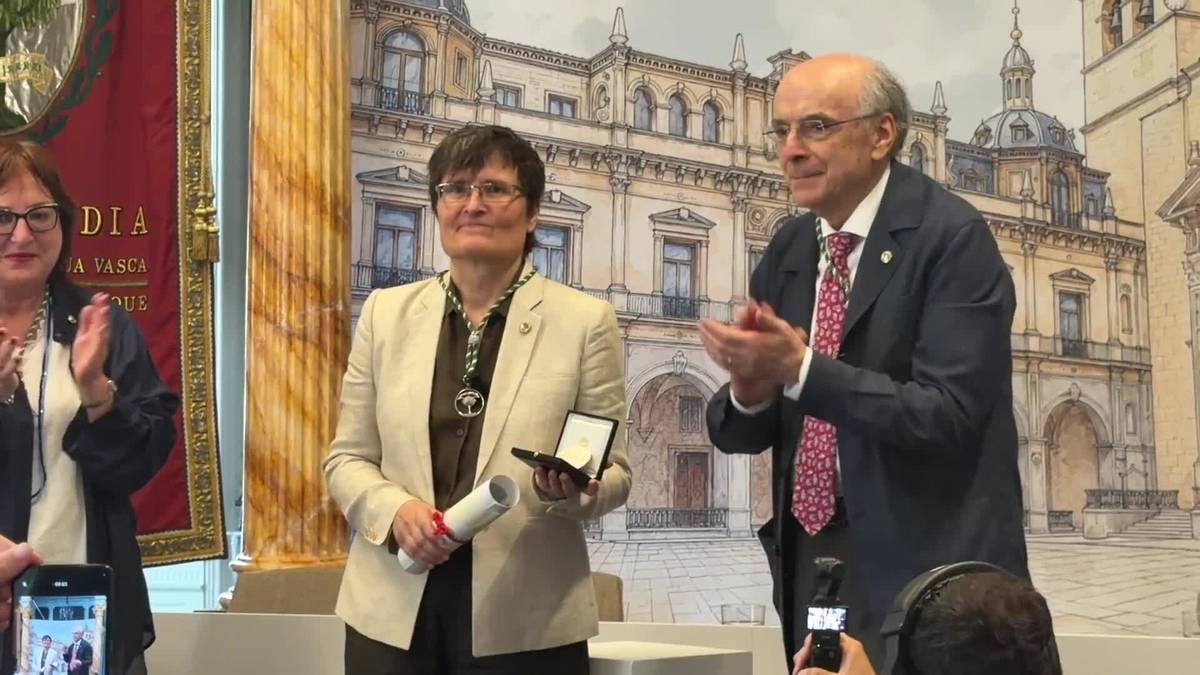 Ekitaldi berezian izendatu dute euskaltzain oso Irene Arrarats Lizeaga hernaniarra