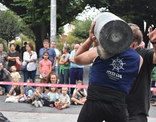 Errebeldeak Fest jaialdiko herri kirol saioa