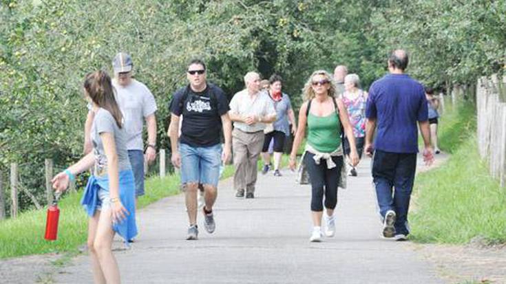 Beroari aurre egiteko, Santa 
Barbaran gaur, festa eta aire freskoa