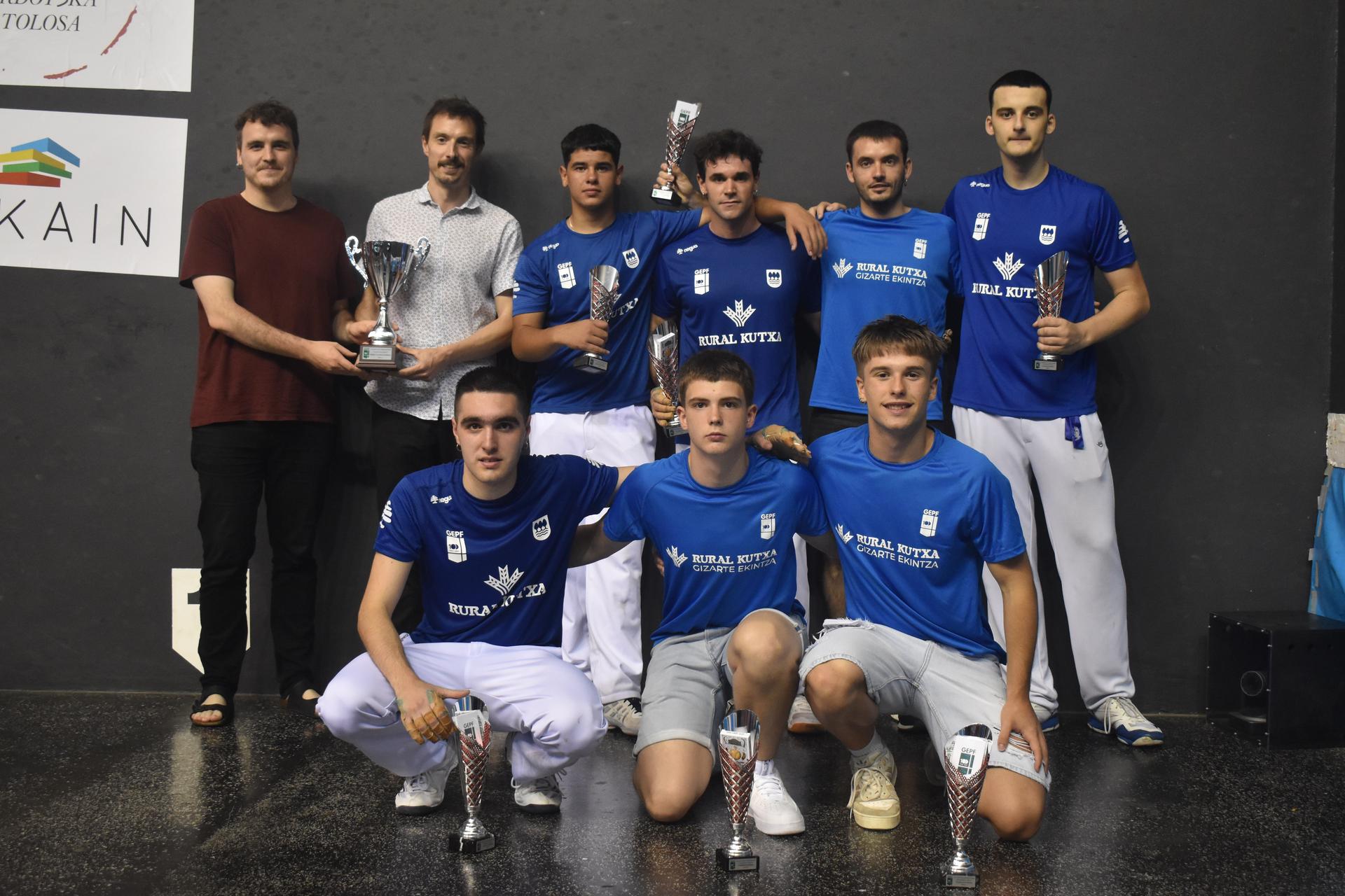 Hernanik ezin izan zuen Oiartzungo pelotari koxkorren joaren aurrean