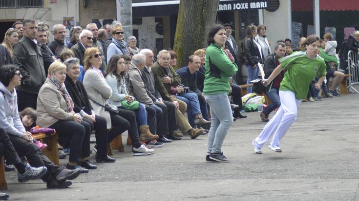 Eguzkia ere,  San Isidro festan