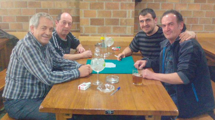 Txantxangorri B txapeldun, elkarteen lehian