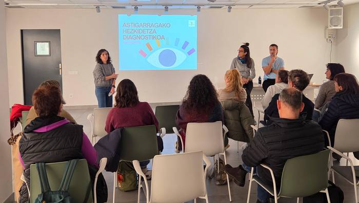 Berdintasuna, hezkuntza jardun osoan txertatuta