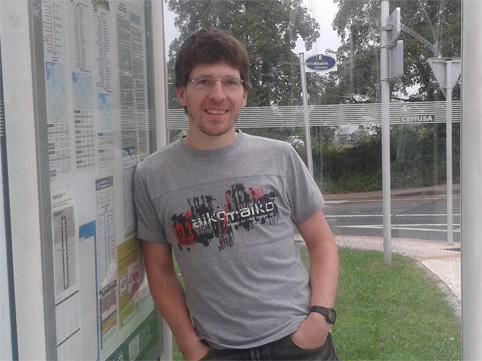 «Hernanik garraio zerbitzu publiko ona du, autobusak, RENFE, Euskotrenekin lotura...»