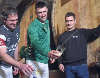 «Aukeratzekotan, kantxan sentitzen naiz erosoago, baina oso gustura ibiltzen naiz kupel artean ere!»