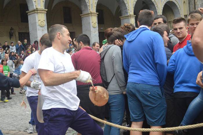 Bilera San Joanak antolatzeko, gaur