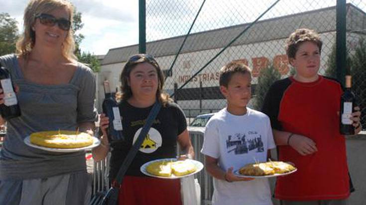 Zikuñagako tortilarik onenak Loli, Ainhoa eta Ibairenak