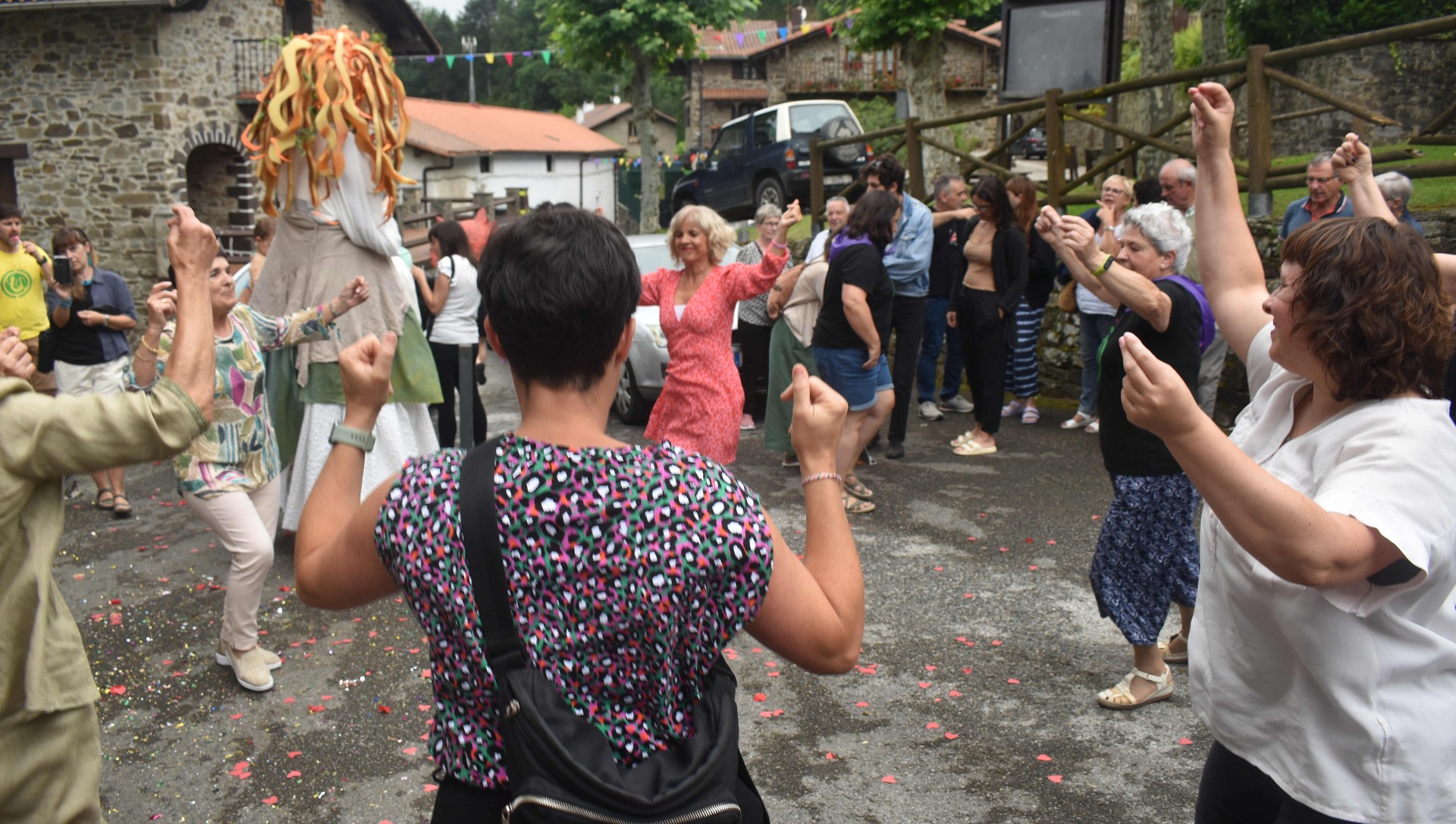 Oso indartsu hasiko dira festak Aranon, Santio egunarekin