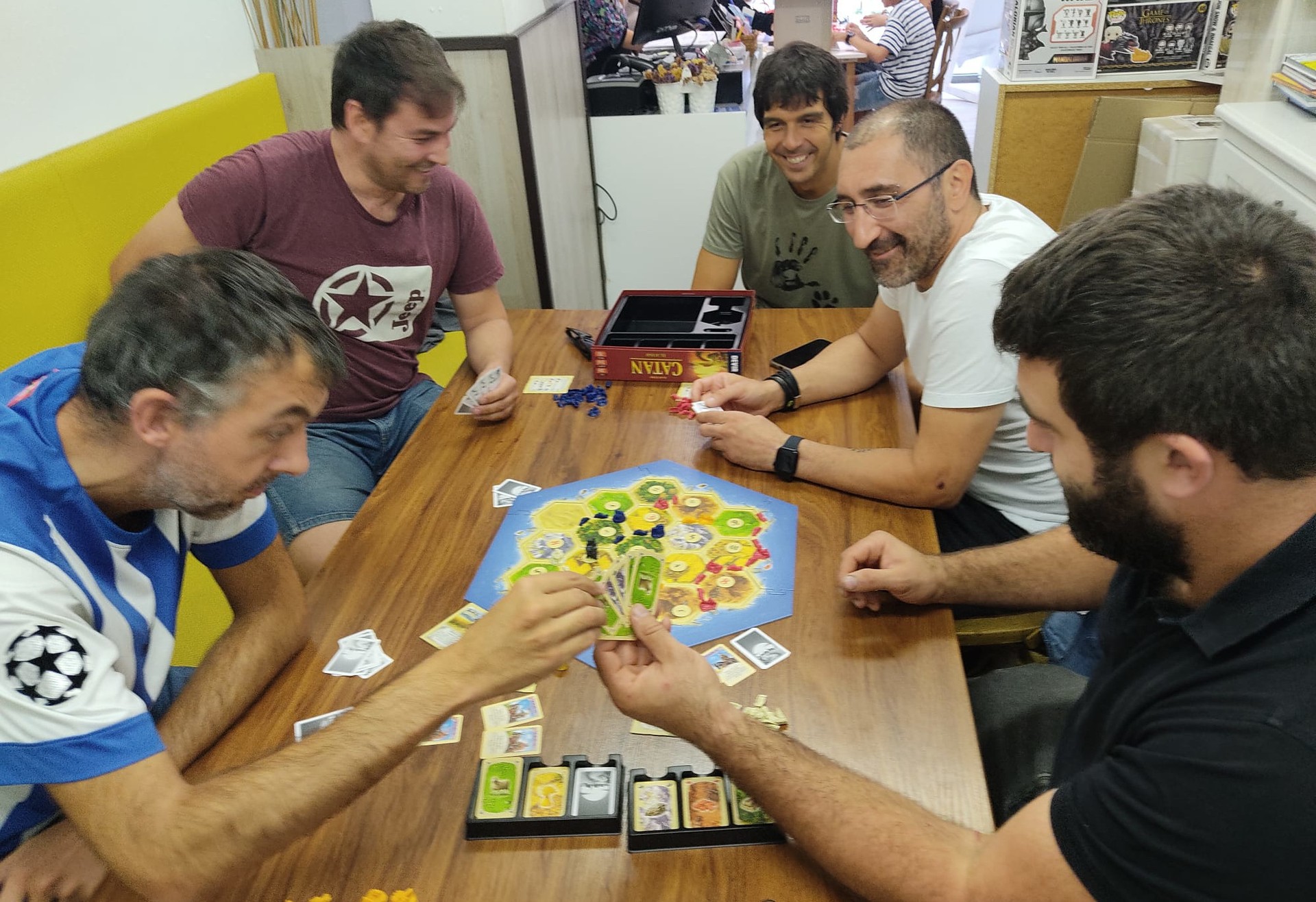 Doako Komikiaren Egunarekin batera, Catan txapelketa Gauekon, bihar