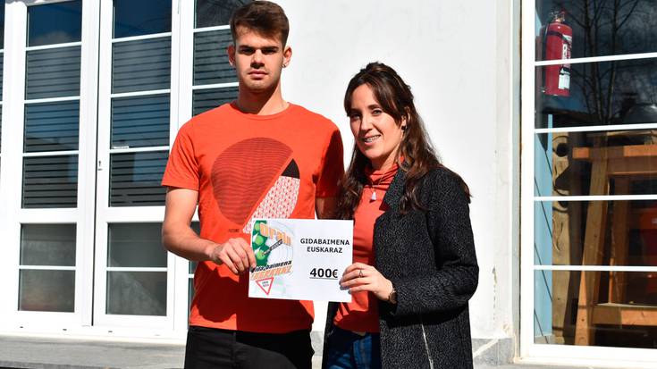 Peru Ruizek jaso du saria, gidabaimena euskeraz aterata