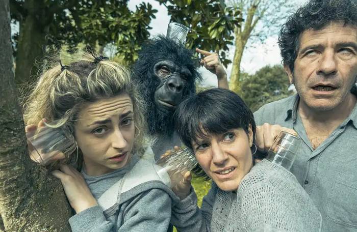 'Bi baso bat ur' antzezlana, bihar Biterin