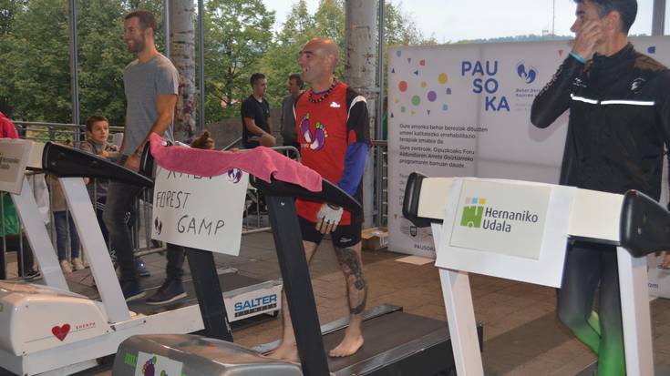 Erronka solidarioa egingo du Xabi Salillasek urrian, Aurrera Markelekin elkartearen alde