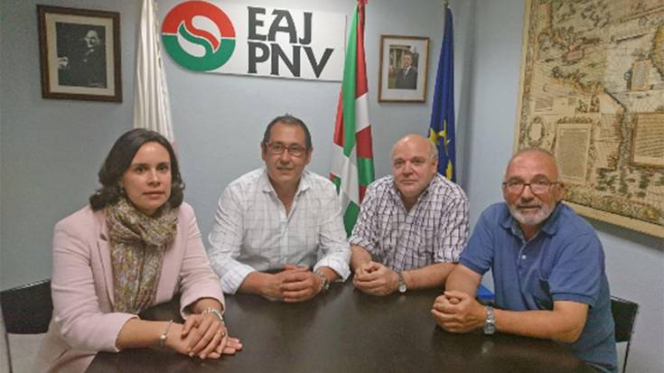 «Gure apustua da herriko enpresa eta komertzioei laguntzea»
