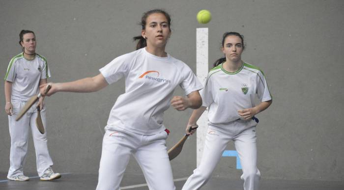 Pelota eta erromeria hasteko, Ugaldetxon