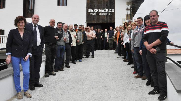 Iparragirre, XVI. mendetik etorkizunera, tolare-baserritik Sagardo Gunera