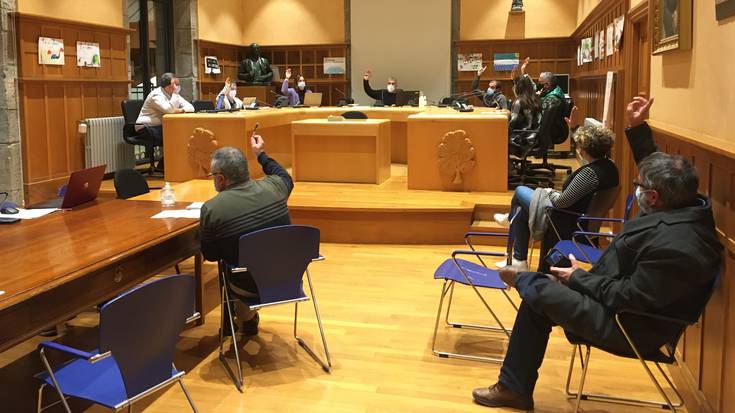 Mundarrori kirol instalazioak kudeatzeko kontratua luzatu dio Udalak, eta hainbat dirulaguntza deialdi abiatu ditu