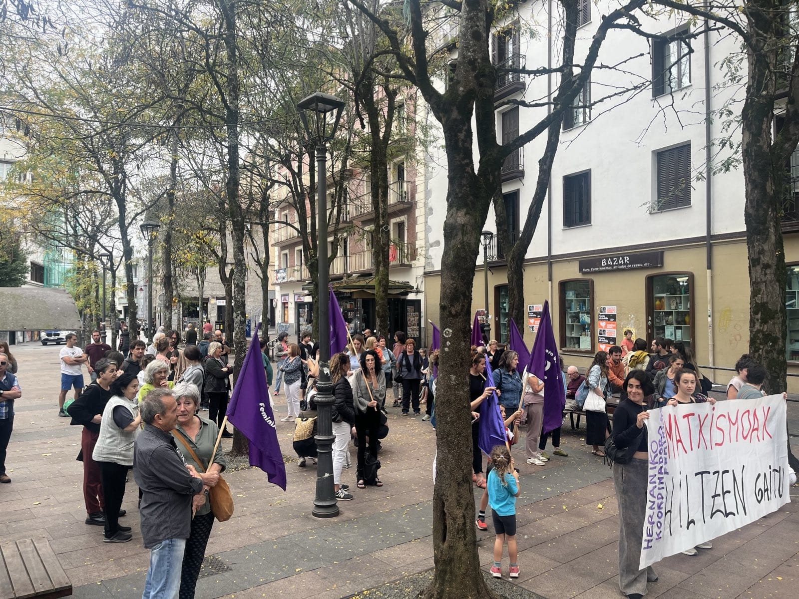Kontzentrazioa gaur, Basauriko erailketa salatzeko